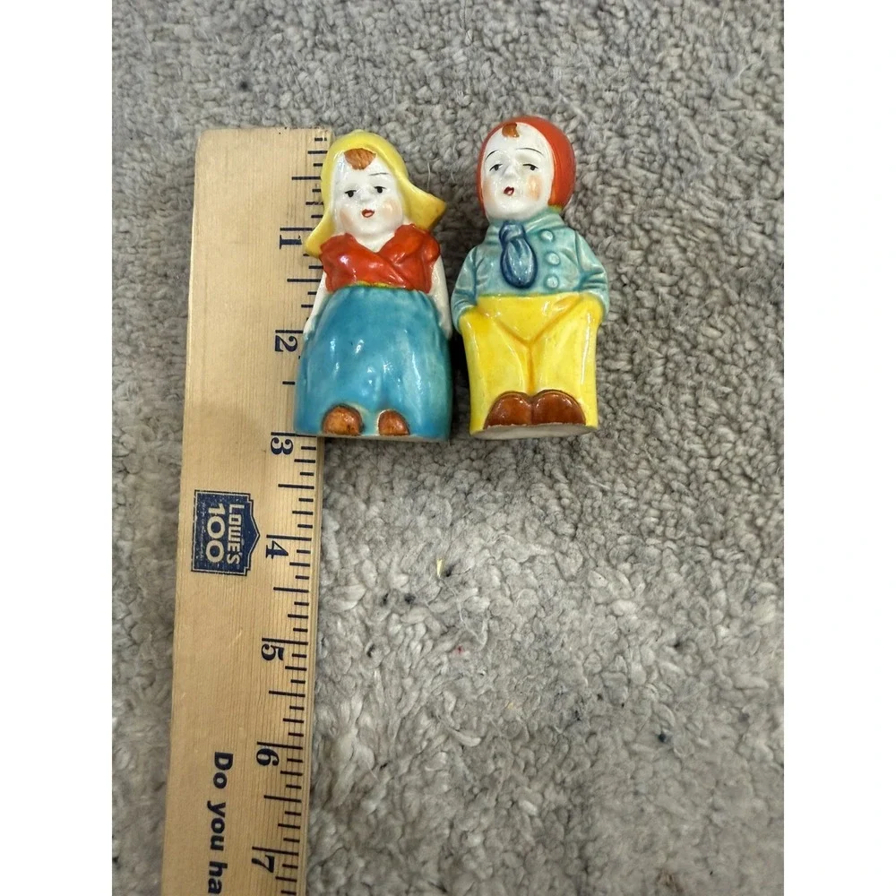 Vintage Ceramic Dutch Boy & Girl Figurine Salt & Pepper Shaker Japan No stoppers